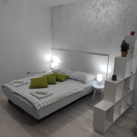 Apartman Jevrejska Баня Лука Екстериор снимка